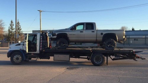 5ea0ec4f0f854b55a47de966_heavy_duty_towing_winnipeg